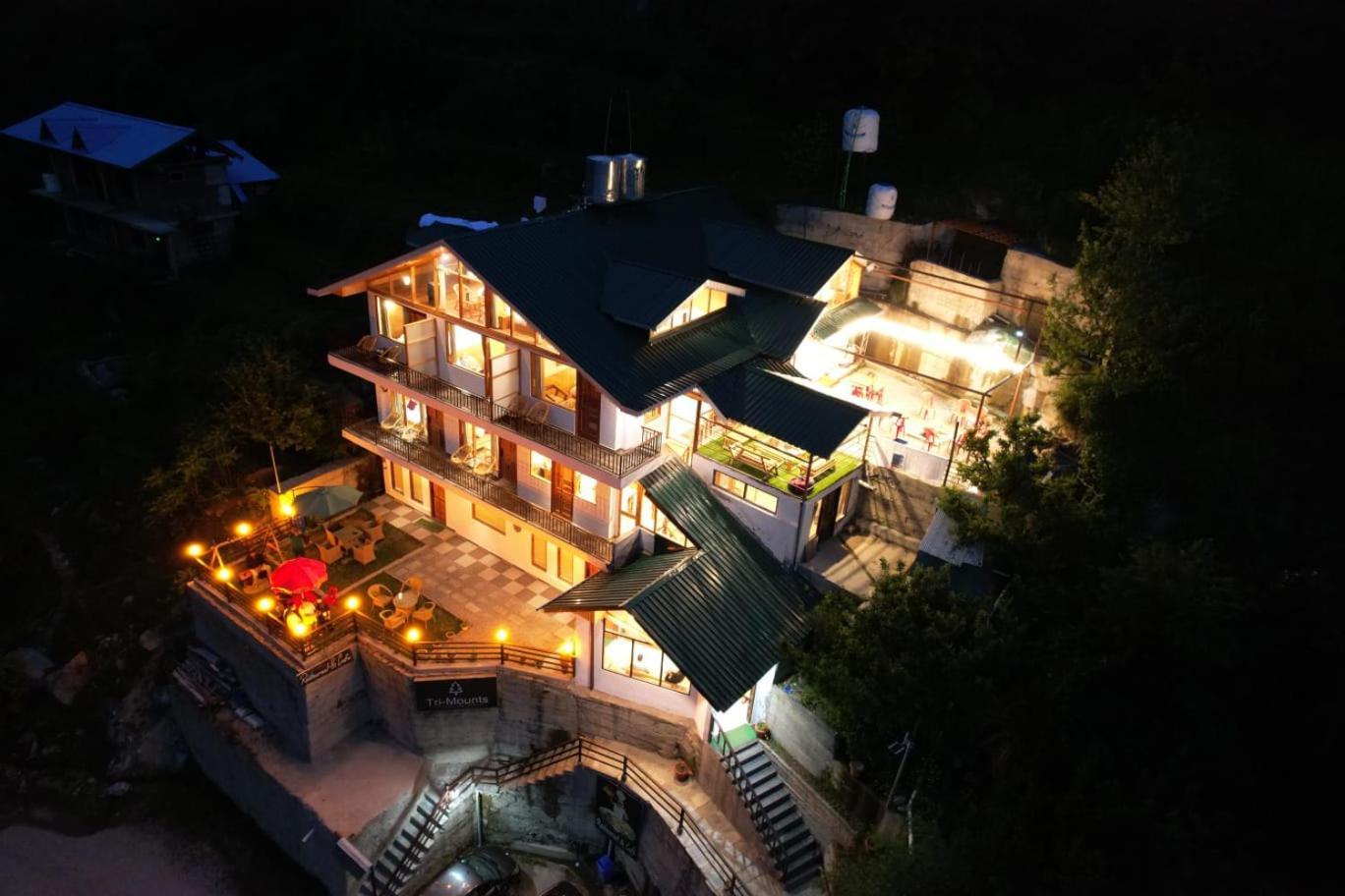 Trimounts-A Boutique Hotel & Wellnes Center In Tirthan Valley Banjar Exterior photo