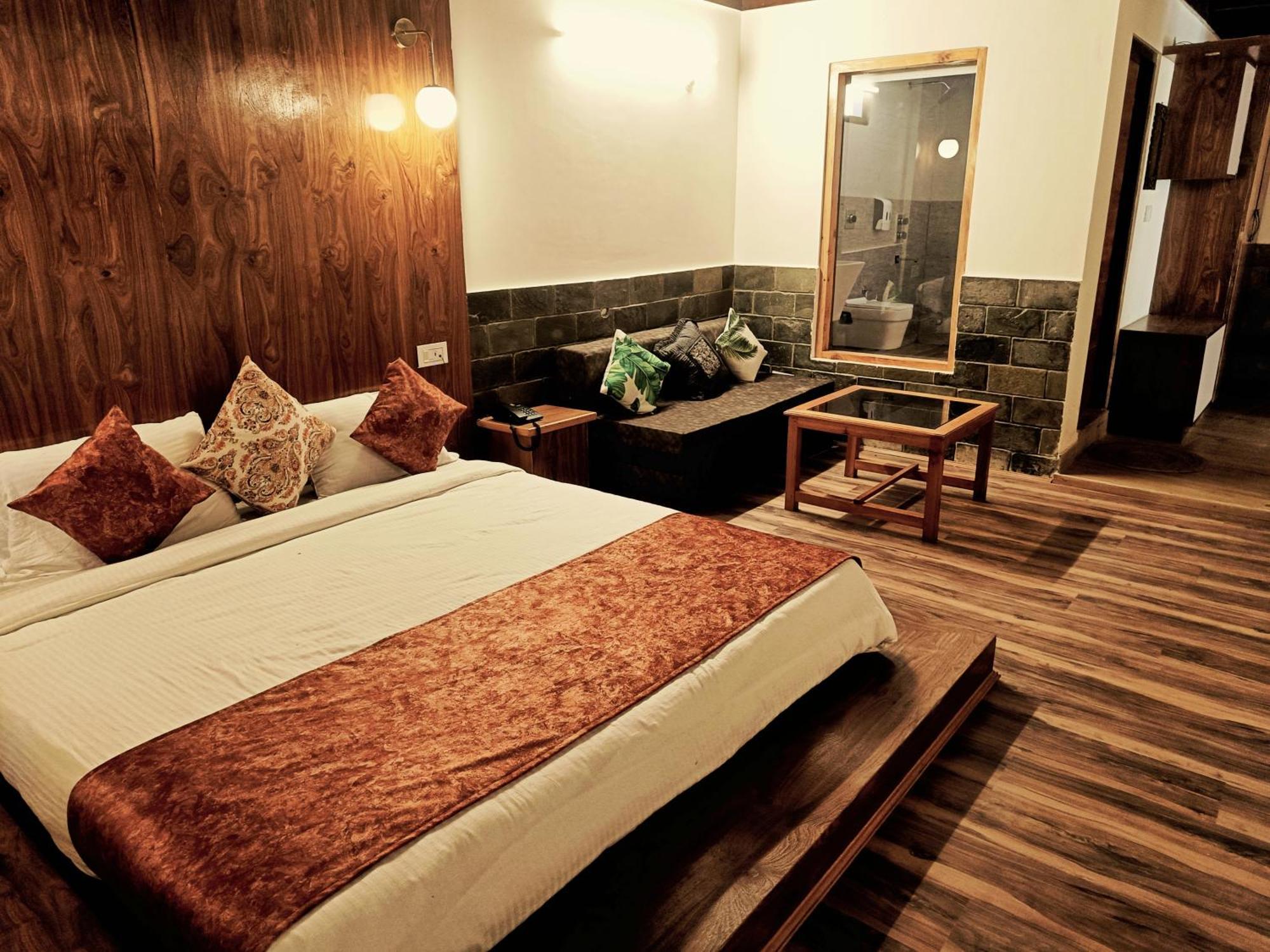 Trimounts-A Boutique Hotel & Wellnes Center In Tirthan Valley Banjar Exterior photo